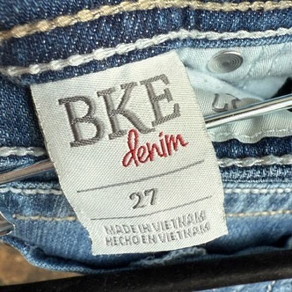 Y2K Stella Cutoffs Distressed Mid Rise BKE Denim Shorts | 27 - Picture 9 of 11